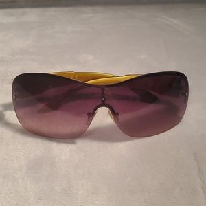 STEVE MADDEN • Sunglasses